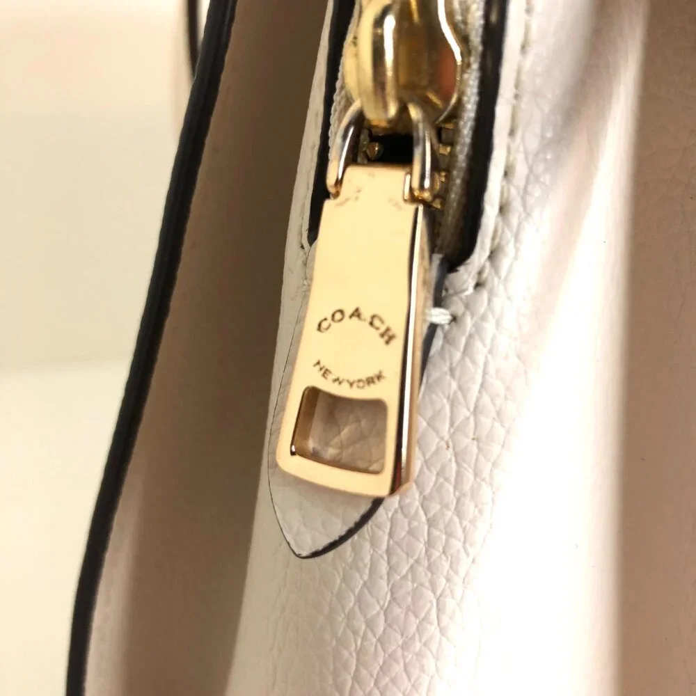 Coach Tatum Large Leather Carryall Tote Shoulder Bag Chalk (Cream) AUTHENTICATED - Picture 9 of 16